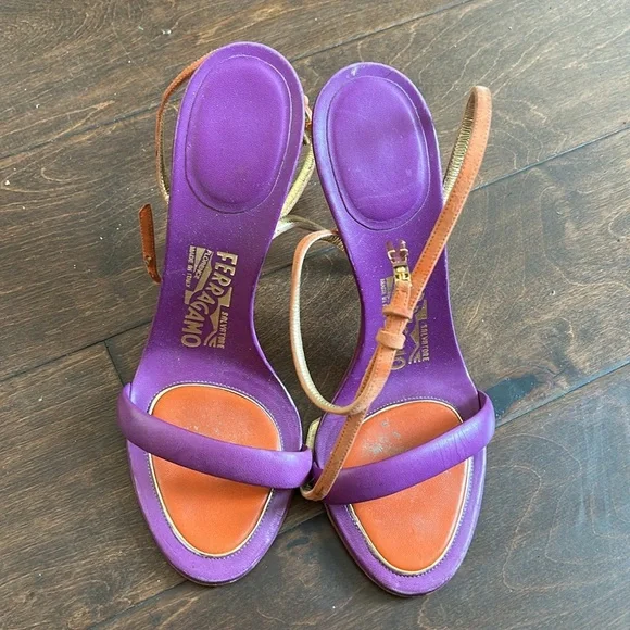 Salvatore Ferragamo Women’s Heels Shoes Stilletoes Sz 7.5 Made In Italy Leather - Picture 1 of 4